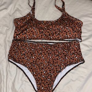 Shein bathing suit size 4x 2 bottoms included